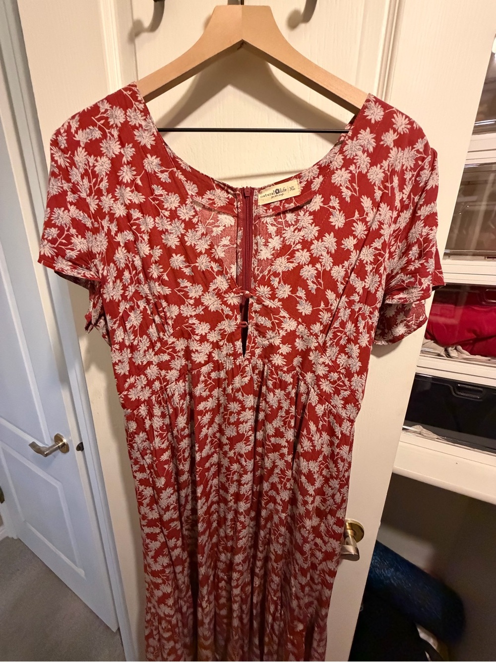 Natural Life deep V Rust Red Floral Maxi Dress XL with Pockets